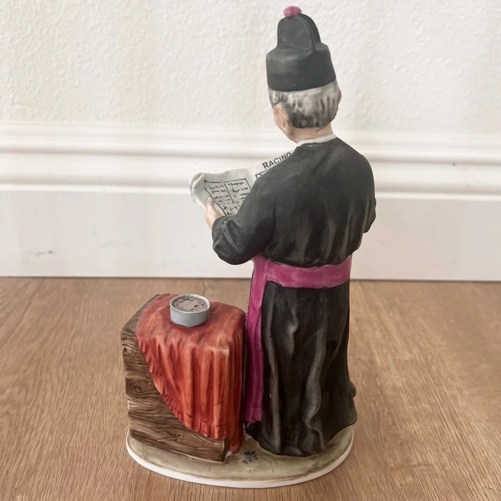 RARE Vintage Italian Capodimonte Pucci Porcelain Figurine The Padre’s Hobby 9” H